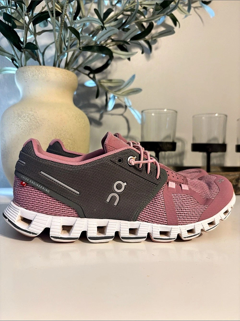 On Cloud Running 2.0 Women's Shoes Charcoal & Rose Size 8